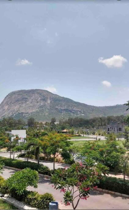 A Glass Haven , Nandi Hills Nandigunda Eksteriør billede